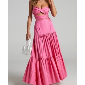 Showpo two piece pink skirt/top set. Size large. Brand is Runaway from Showpo.